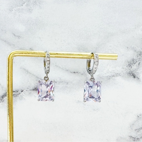 New Princess Cut Lavender & Silver Iridescent Crystal Pierced Drop Earrings - Picture 5 of 10